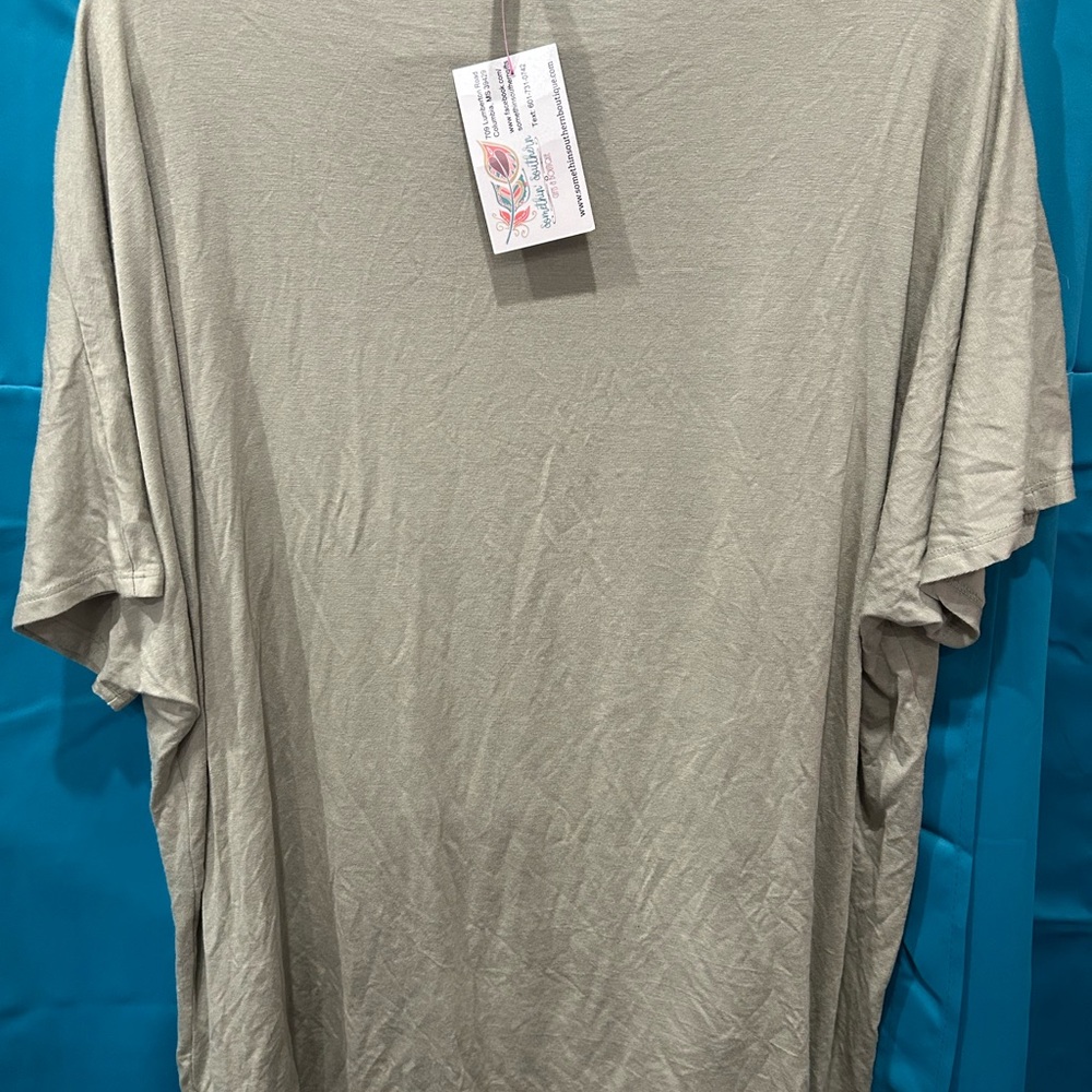 Plus Leopard Colorblock Top - Picture 2 of 3